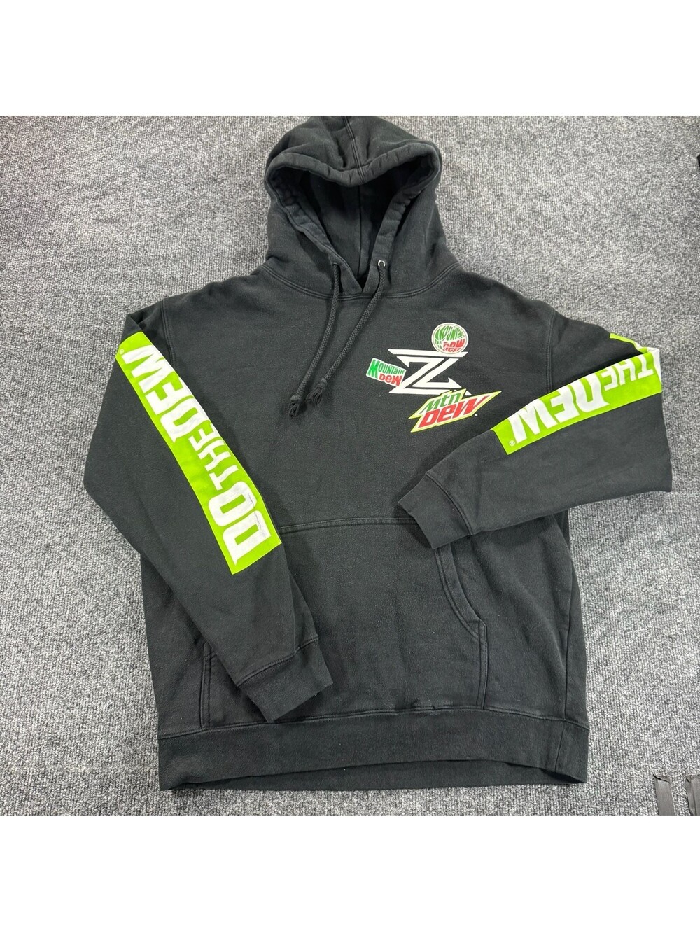 Mountain Dew 'Do The Dew' Graphic Pullover Hoodie in Black